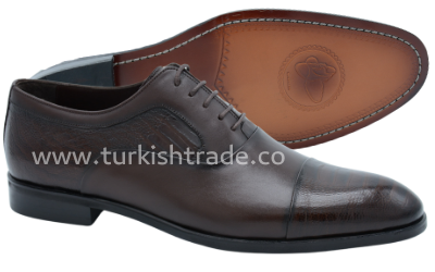 Klassische Herrenschuhe aus echtem Leder